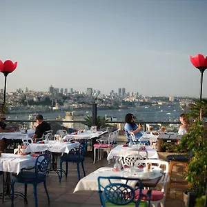 Raymond Blue İstanbul
